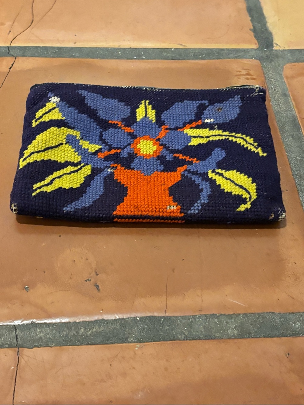 Vintage Hand-Embroidered Floral Needlepoint Coin Purse/Pouch - Picture 6 of 8